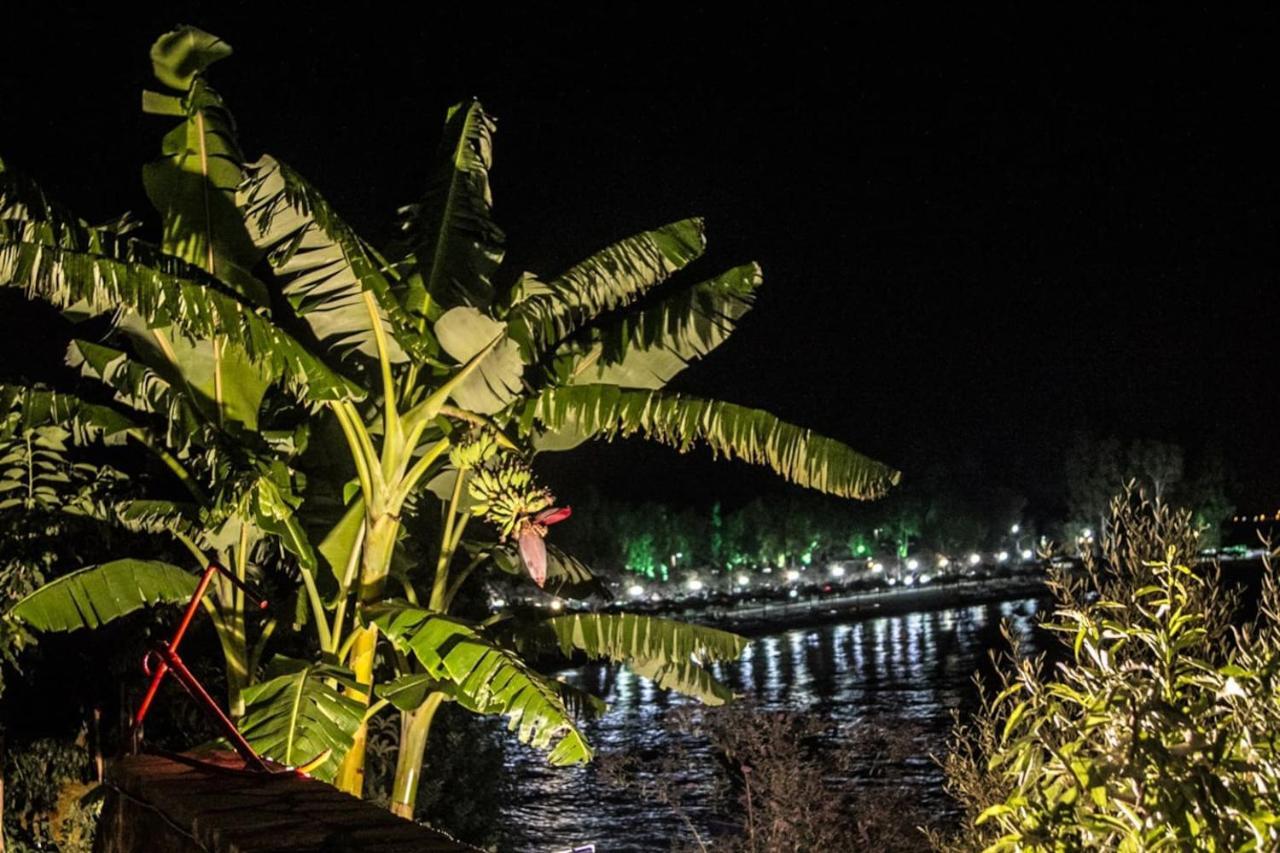 Kiveri 1876 Traditional Seafront Cottage Ngoại thất bức ảnh